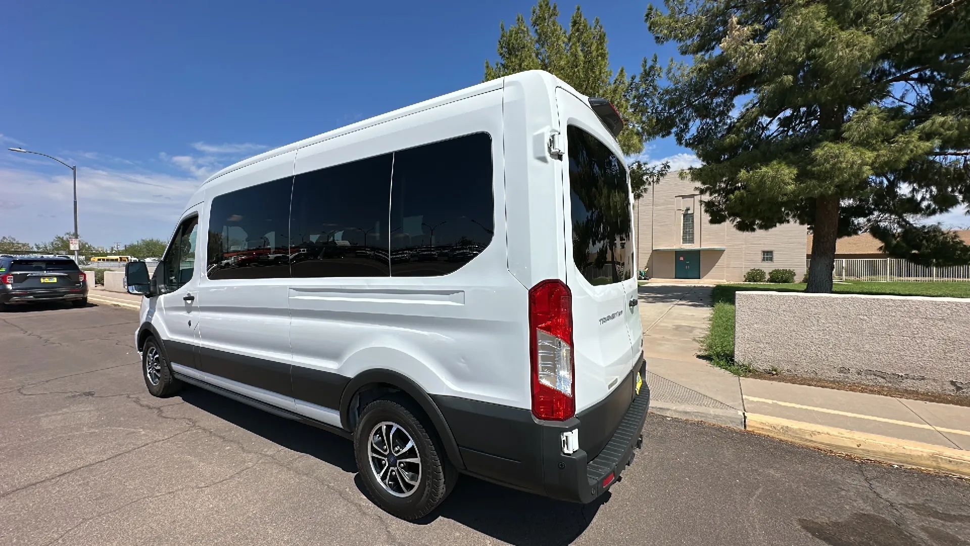 ford transit passenger van 2022 1FBAX2CG4NKA49481 image ford transit passenger van 2022 1FBAX2CG4NKA49481 image